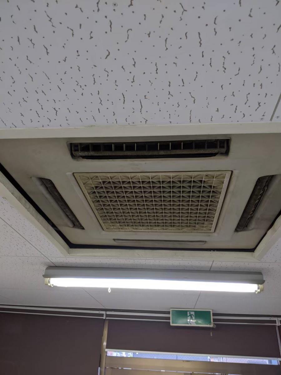 業務用エアコン、日本オフィス空調　エアコン施工前