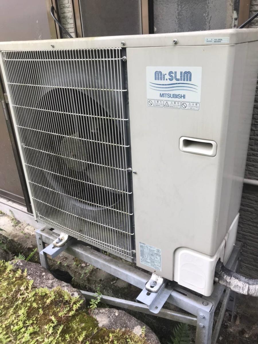 業務用エアコン、日本オフィス空調　施工前室外機