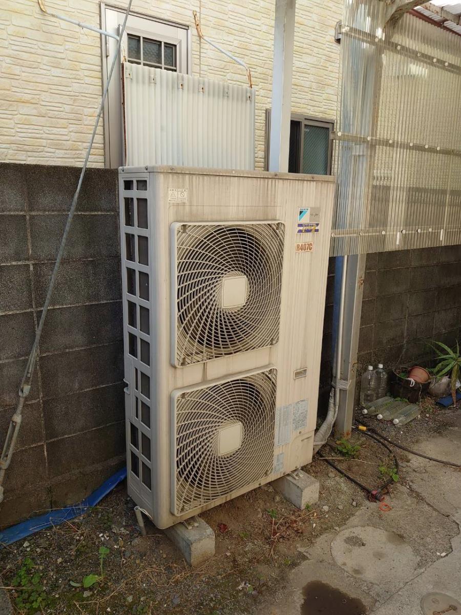 業務用エアコン、日本オフィス空調　施工前室外機