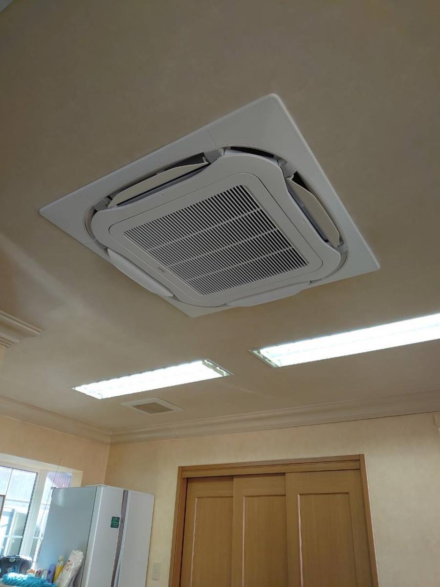 業務用エアコン、日本オフィス空調　施工後エアコン